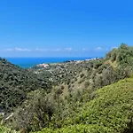4 Bedroom Helidoni With Private Infinity Pool, Aphrodite Hills Villa Kouklia
