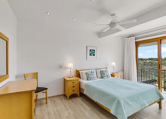 Villa 4 Bedroom Helidoni With Private Infinity Pool, Aphrodite Hills