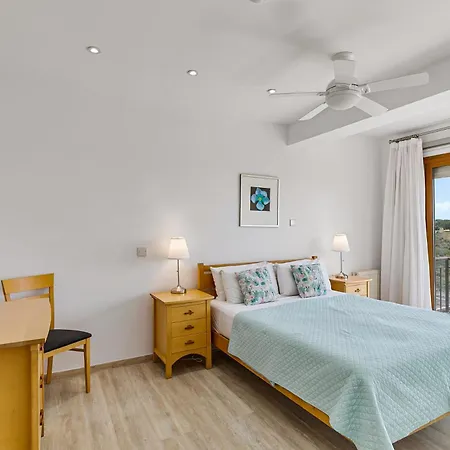 Willa 4 Bedroom Helidoni With Private Infinity Pool, Aphrodite Hills