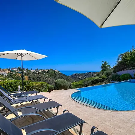 Villa 4 Bedroom Helidoni With Private Infinity Pool, Aphrodite Hills *