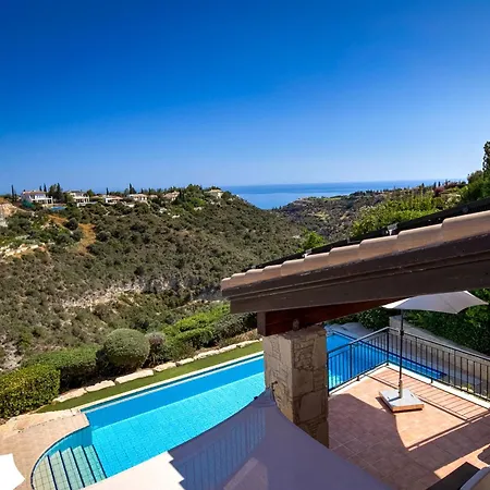 4 Bedroom Helidoni With Private Infinity Pool, Aphrodite Hills