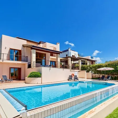 4 Bedroom Helidoni With Private Infinity Pool, Aphrodite Hills