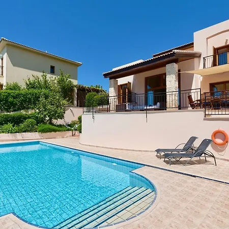 Villa 4 Bedroom Helidoni With Private Infinity Pool, Aphrodite Hills Kouklia