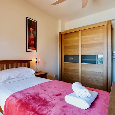 4 Bedroom Helidoni With Private Infinity Pool, Aphrodite Hills * Kouklia