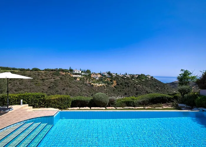 4 Bedroom Helidoni With Private Infinity Pool, Aphrodite Hills * Kouklia