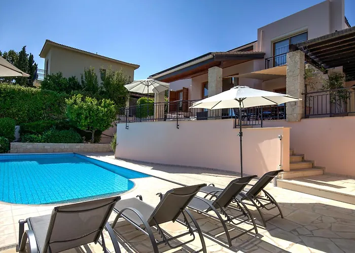 4 Bedroom Helidoni With Private Infinity Pool, Aphrodite Hills